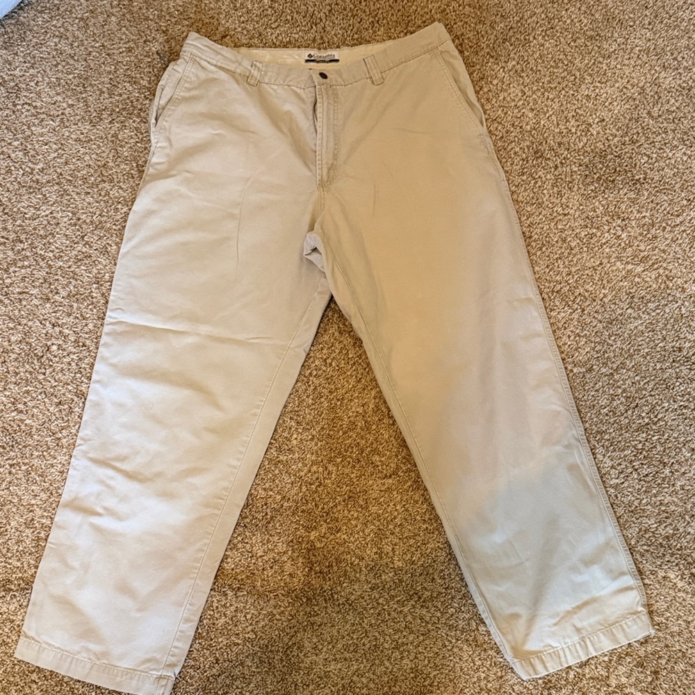 Columbia Men's Light Khaki Pants